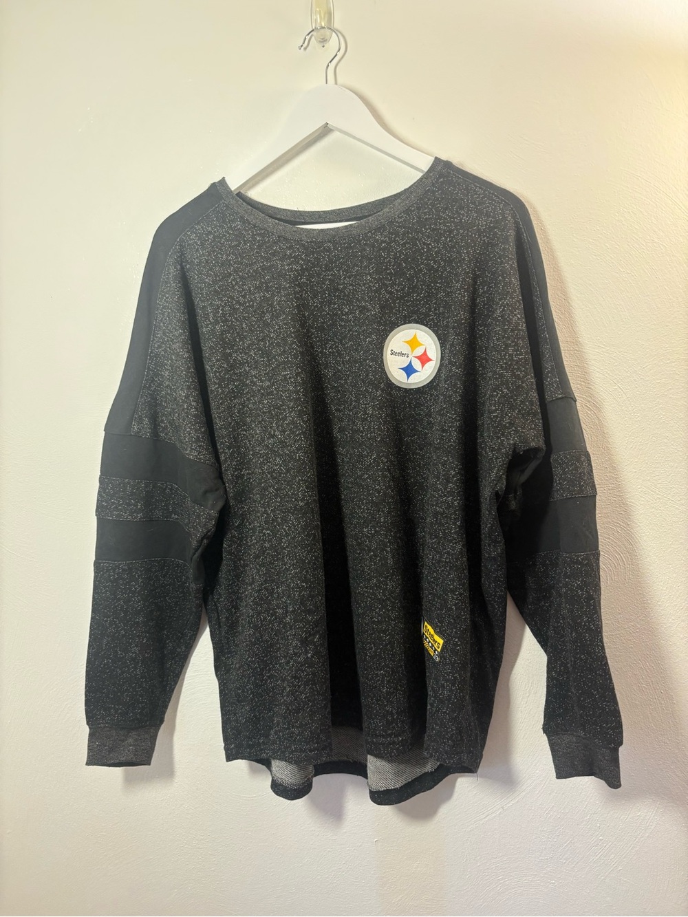 NFL Team Apparel Black Heathered Crewneck Sweatshirt Size XL